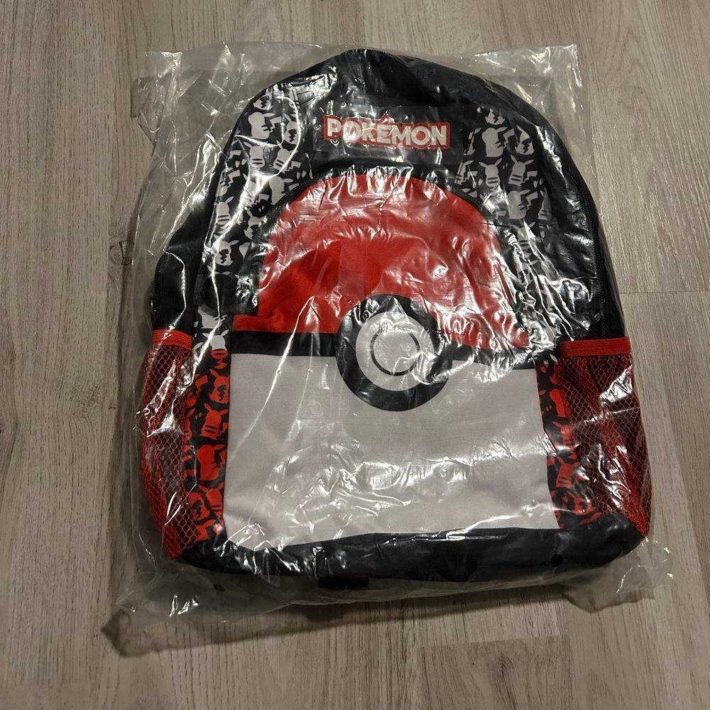 Pokémon backpack 🔴
